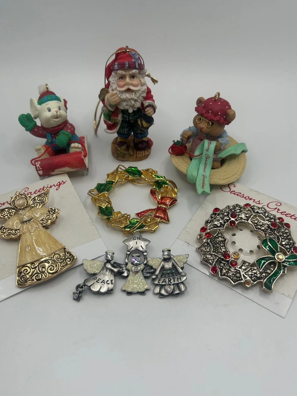CHRISTMAS ORNAMENTS & BROOCHES VINTAGE SALE